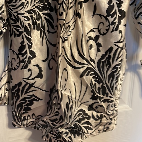 Motherhood Maternity 3/4 sleeve shirt size Small - Picture 5 of 8